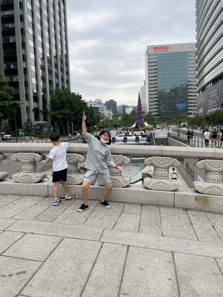 리틀미키 자수 프린팅 반팔 반바지 루즈핏 트레이닝세트 홈웨어