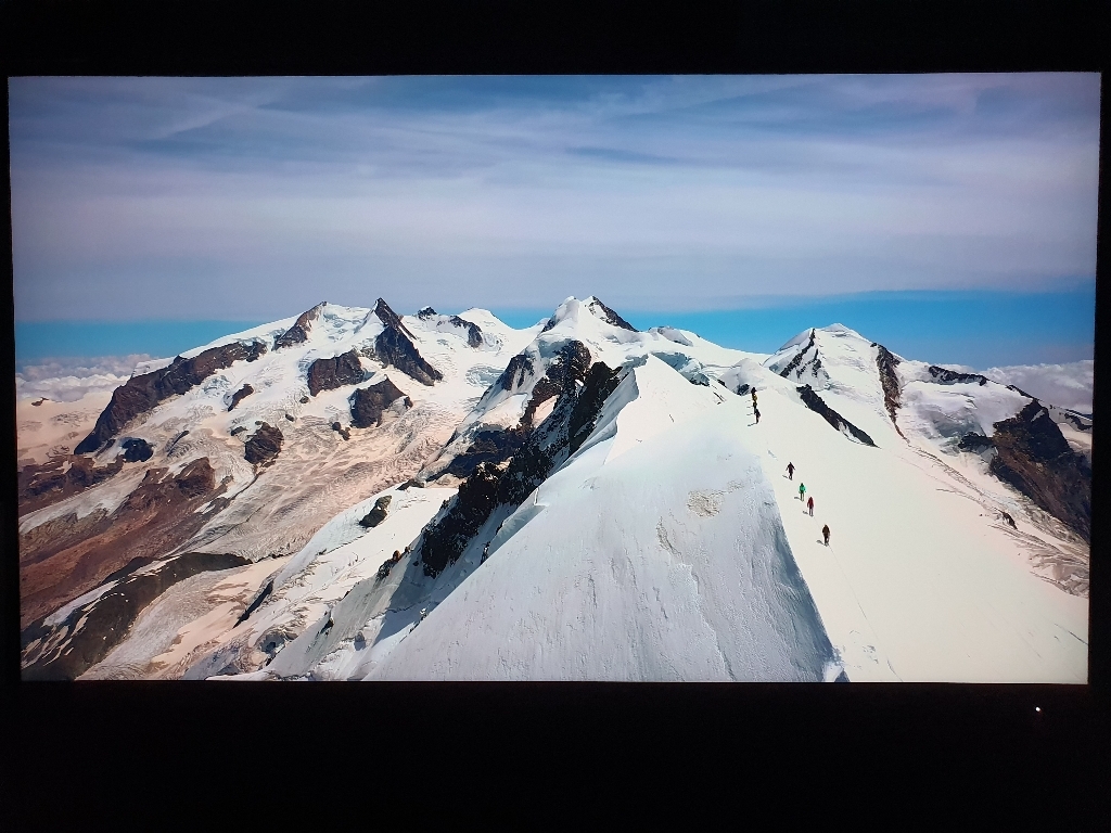 기가바이트 4K UHD 32U 모니터