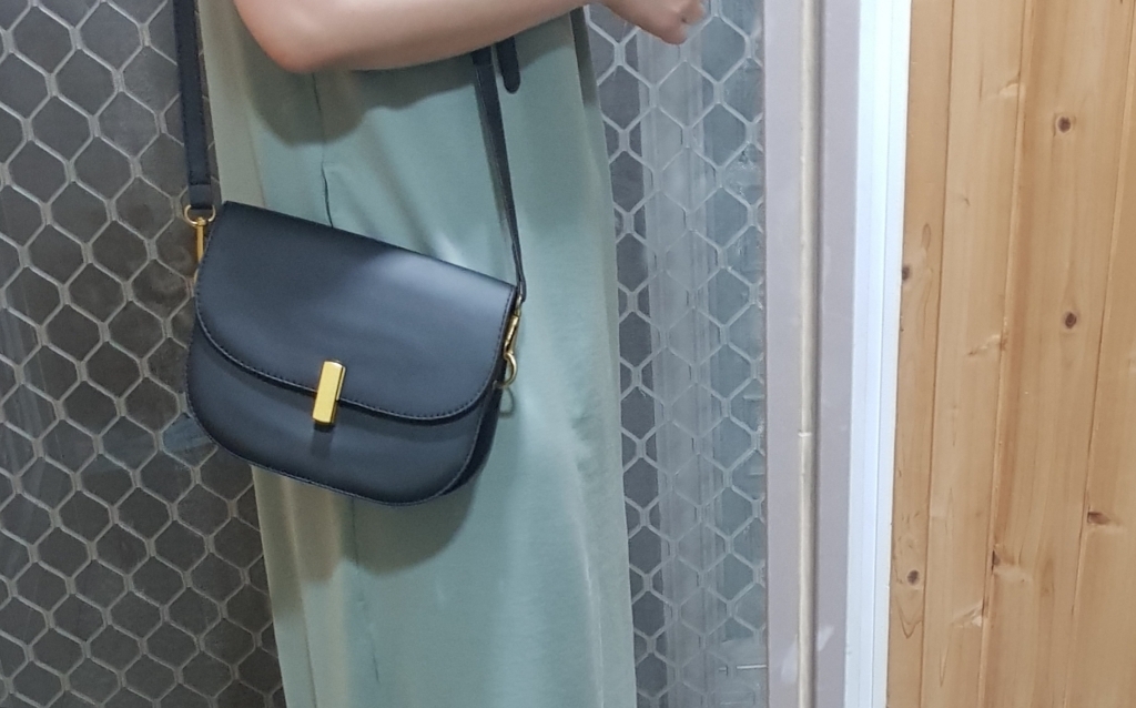 로건로즈 심플 크로스 숄더백