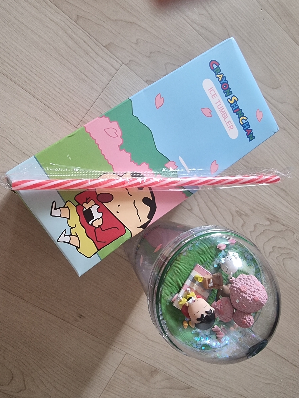 짱구는 못말려 피규어 벚꽃 아이스 텀블러 빨대 포함