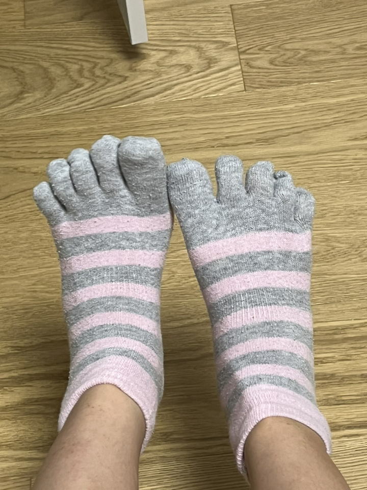 골져스토어 여자 땀흡수 순면 100 향균 뽀송 스트라이프 발가락양말 3켤레