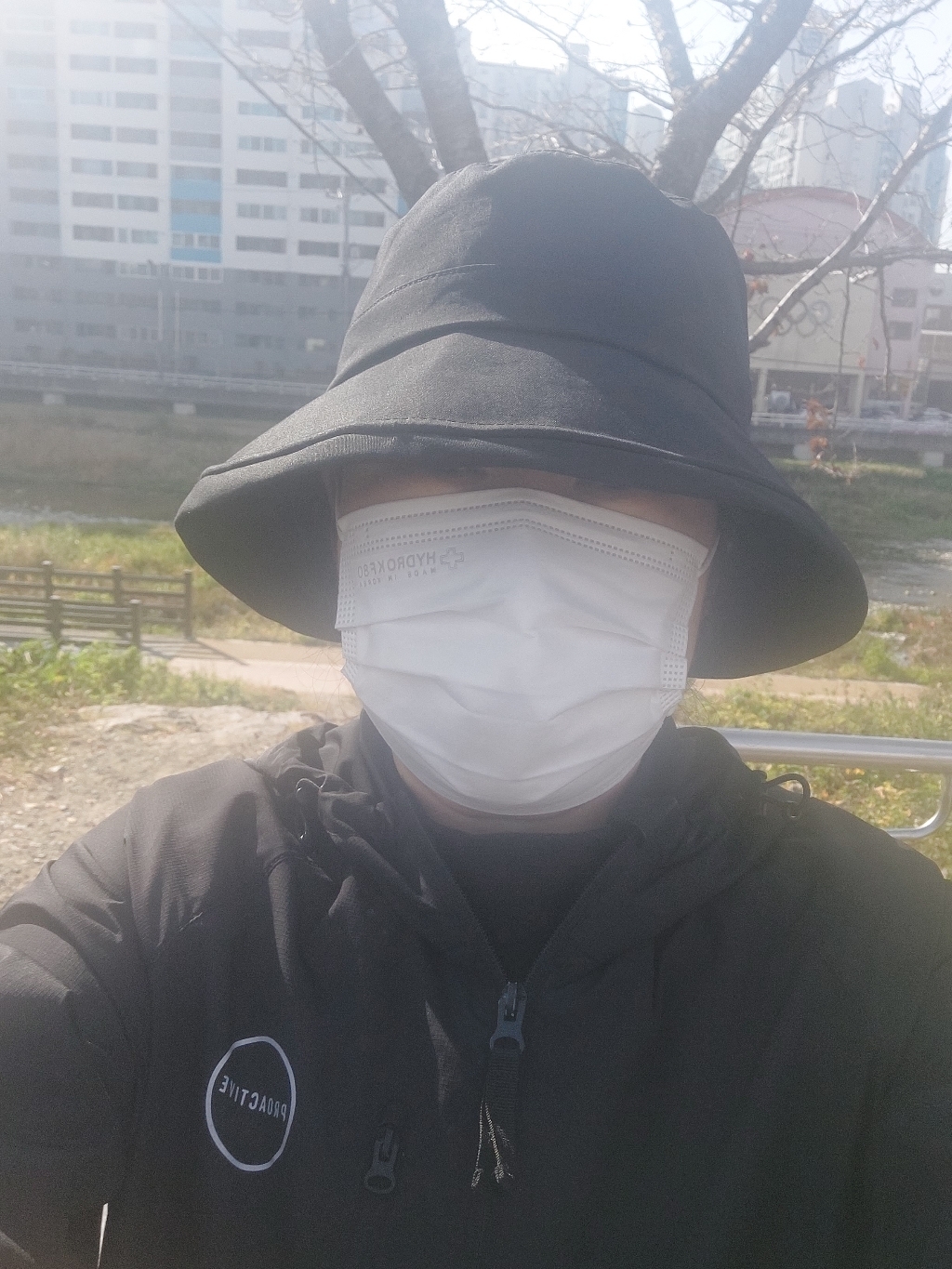 웨스트무브 스트랩 버킷햇