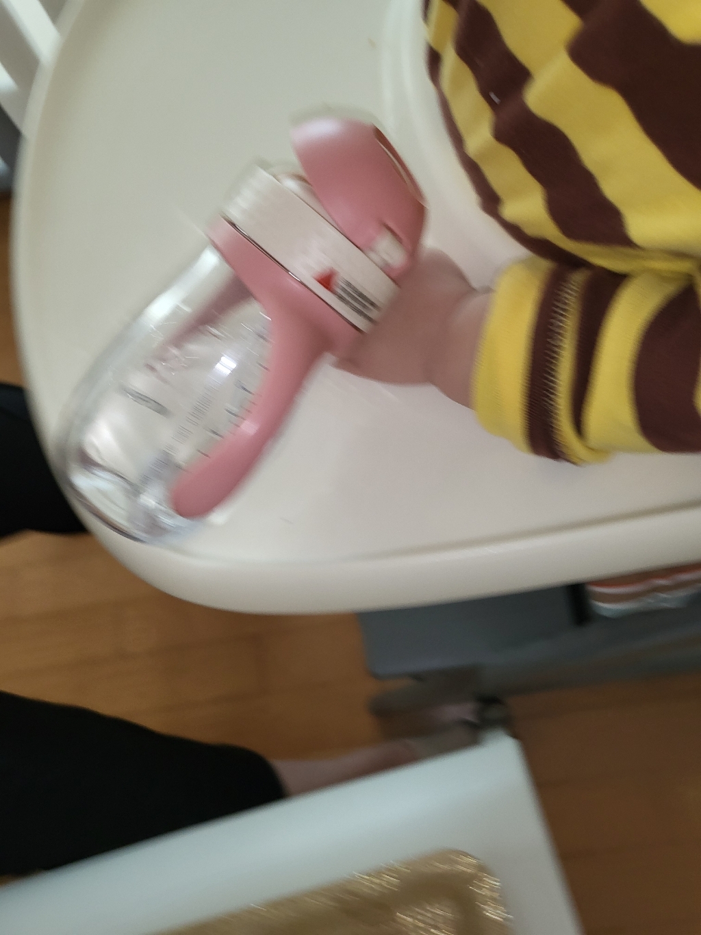 마더케이 허그 추 빨대컵