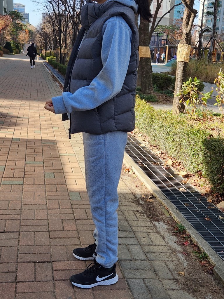 에이프릴랩스 기모 후드티셔츠 조거팬츠 트레이닝복
