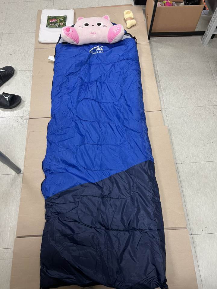 메이징초이스 동계 캠핑 침낭 1