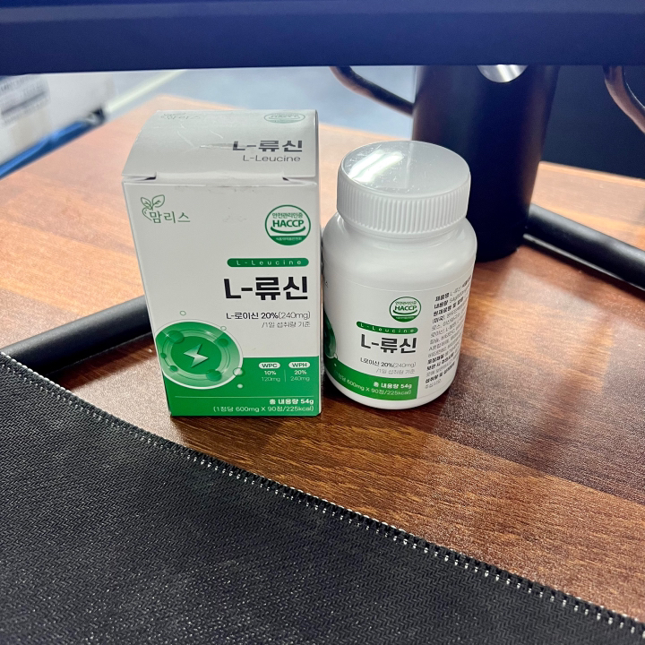 남자 류신 루신 뉴신 근육 단백질 헬스 운동 근손실 로이신 이소류신 발린 동물성 식물성 WC WH 완두 유청 농축 가수분해 단백질 담백질 단백분말 정 캡슐 노인 어르신 추천