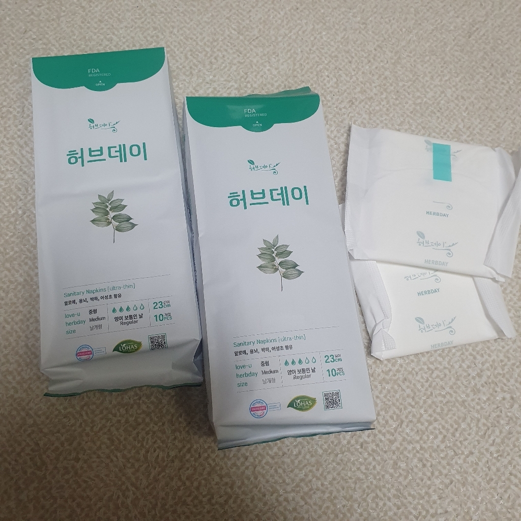 허브데이 중형 생리대 날개형