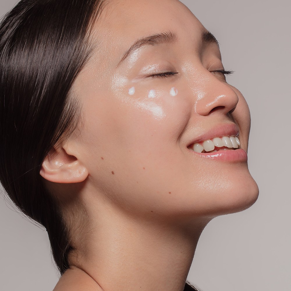 EGF 콜라겐 펩타이드로 눈가 피부에 젊음의 활력을!