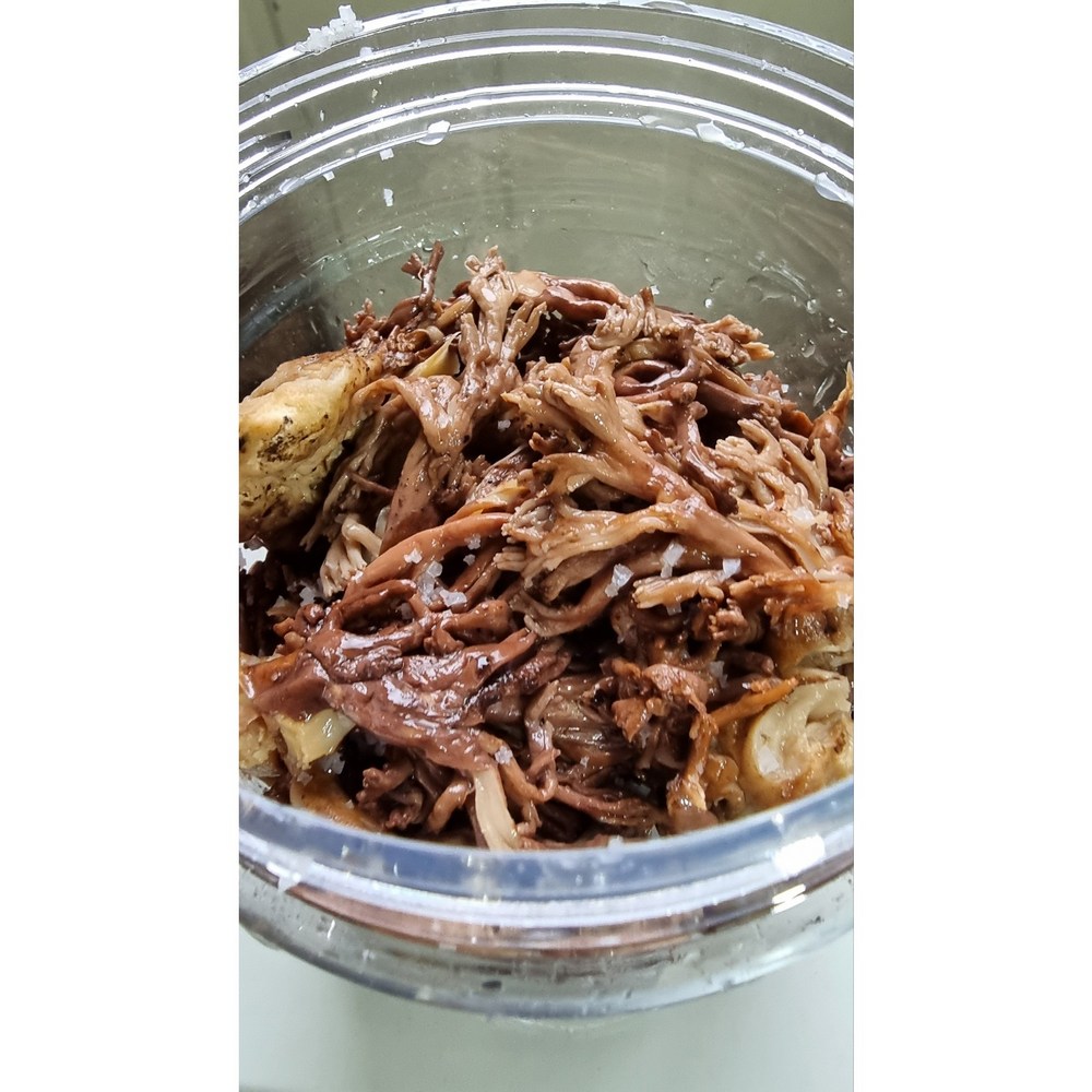 자연산 싸리버섯, 쫄깃한 식감과 풍부한 맛의 향연