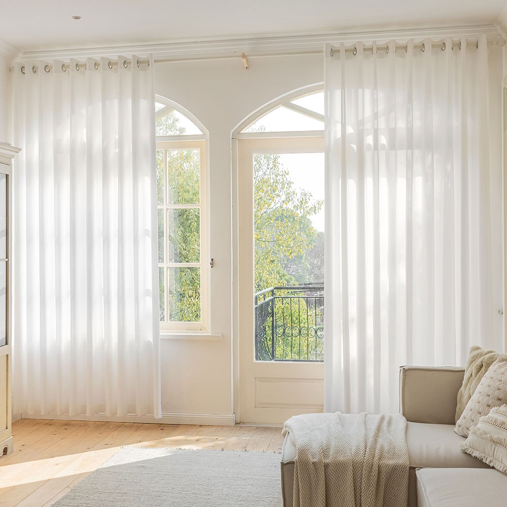 평화롭고 편안한 수면을 위한 사라하우스 비침없는 도톰차르르 아일렛 커튼