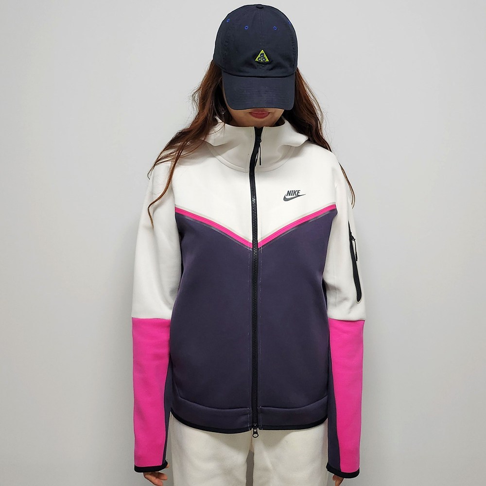 66% 할인, 나이키 테크 플리스 윈드러너 자켓 득템 기회!