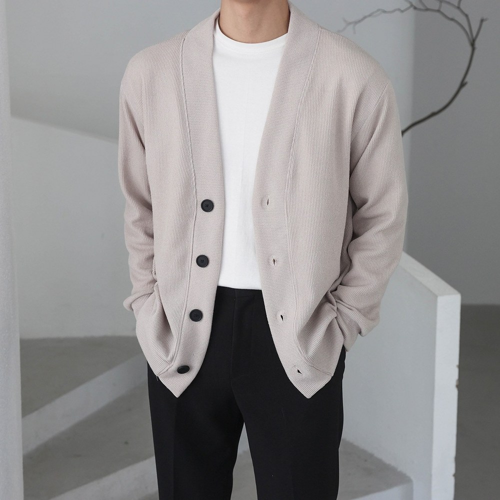 따뜻함과 스타일을 모두 잡는 남자 오버핏 가디건!