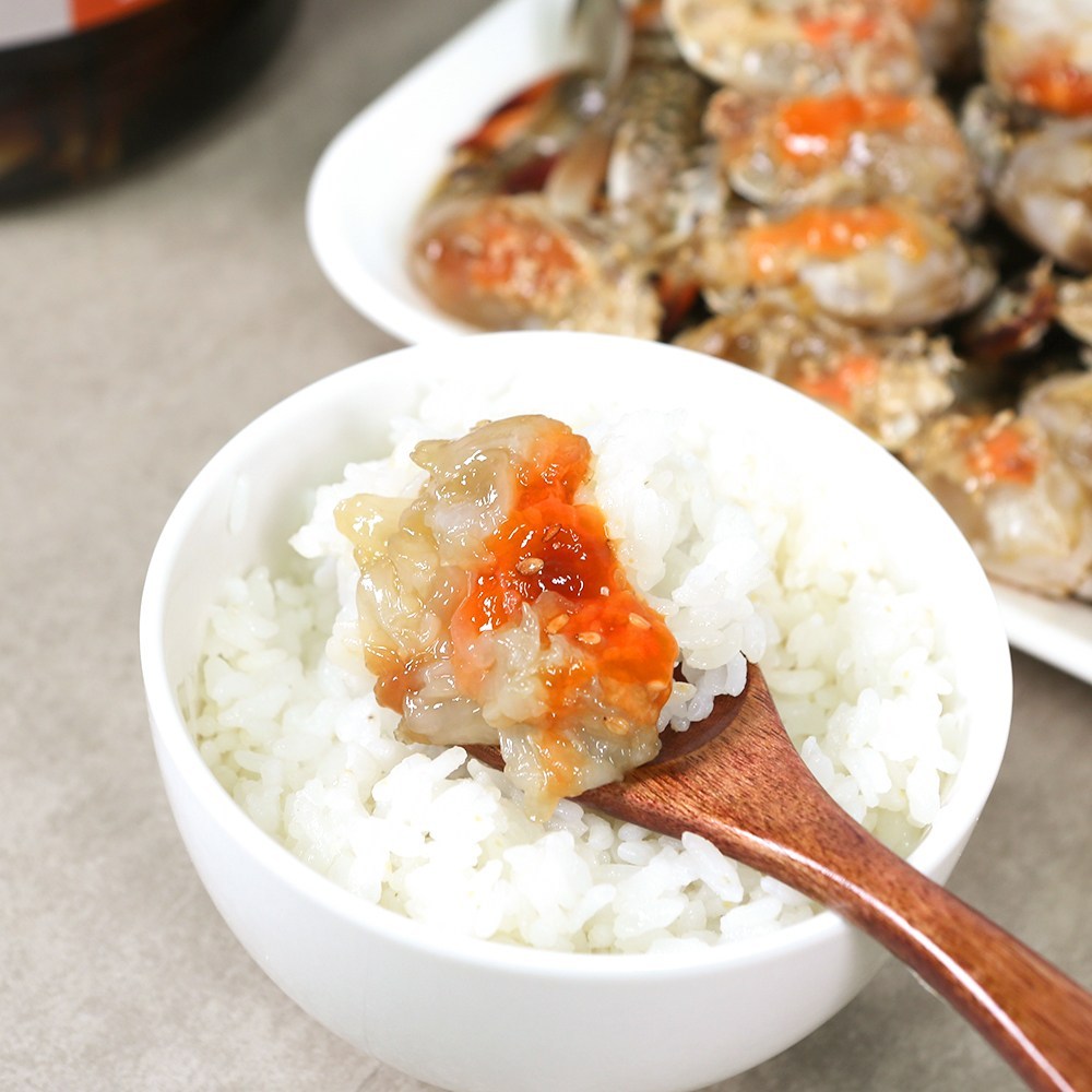 입안 가득 퍼지는 풍미, 순이네 알배기 암꽃게 간장게장!