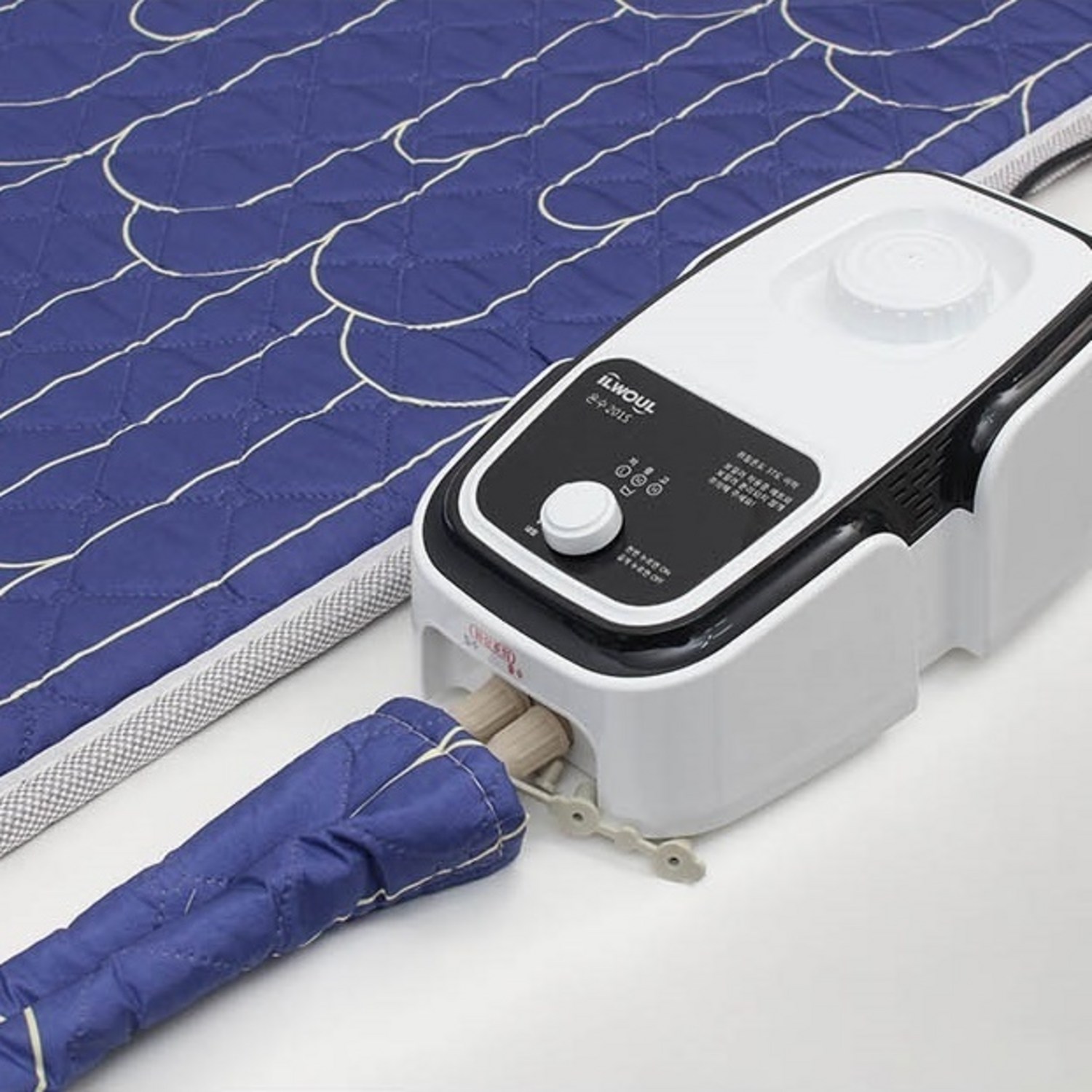 일월 온수매트 퀸 분리난방으로 맞춤형 온기를 경험하고, 숙면을 위한 완벽한 선택을 하세요.