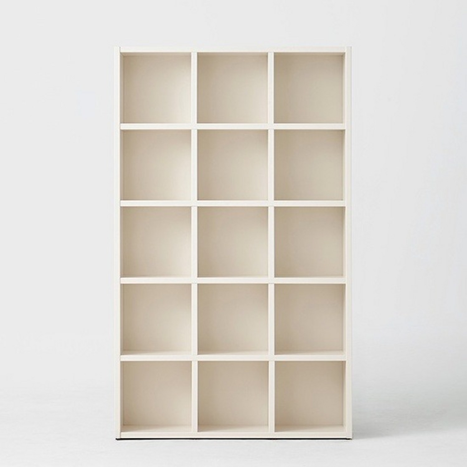 공간을 디자인하는 지혜, 한샘 샘 책장으로 나만의 서재를 완성하세요.