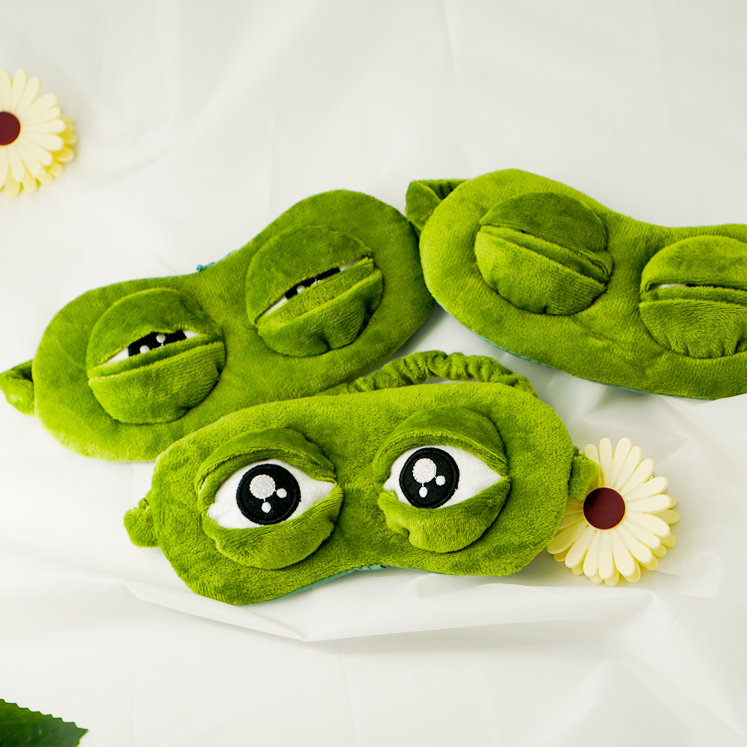 인싸 아이템: 페페 슬픈개구리 안대 개구리안대