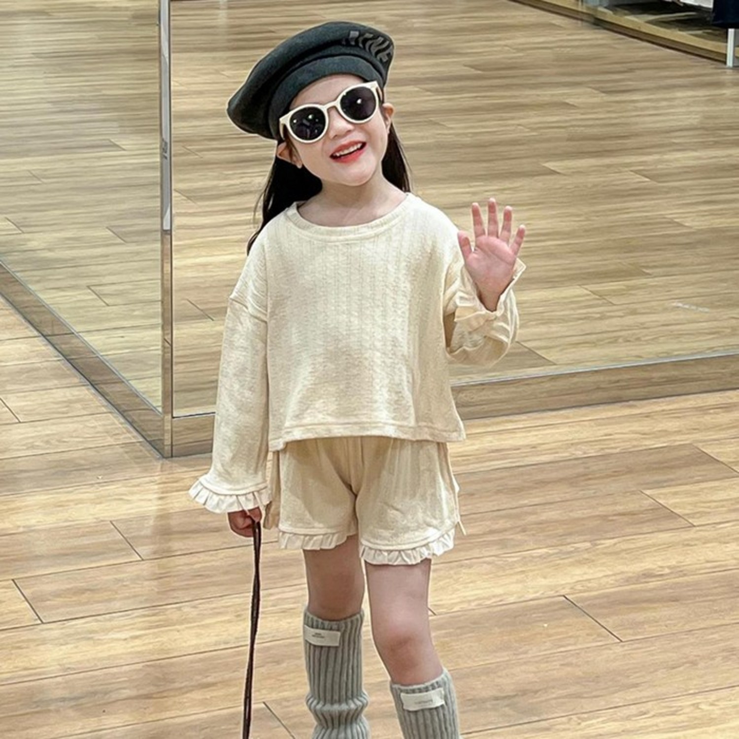 사랑스러움과 편안함을 동시에, 르다 프릴 상하복 세트 R12502