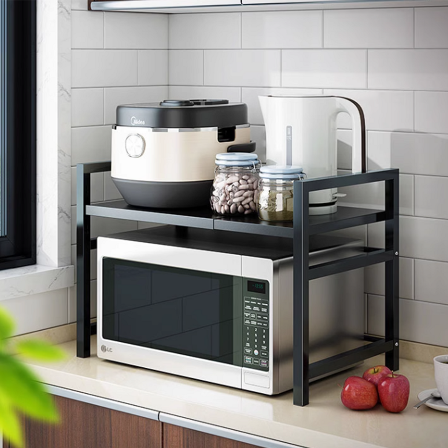 공간 활용을 극대화할 수 있는 다기능 주방 선반