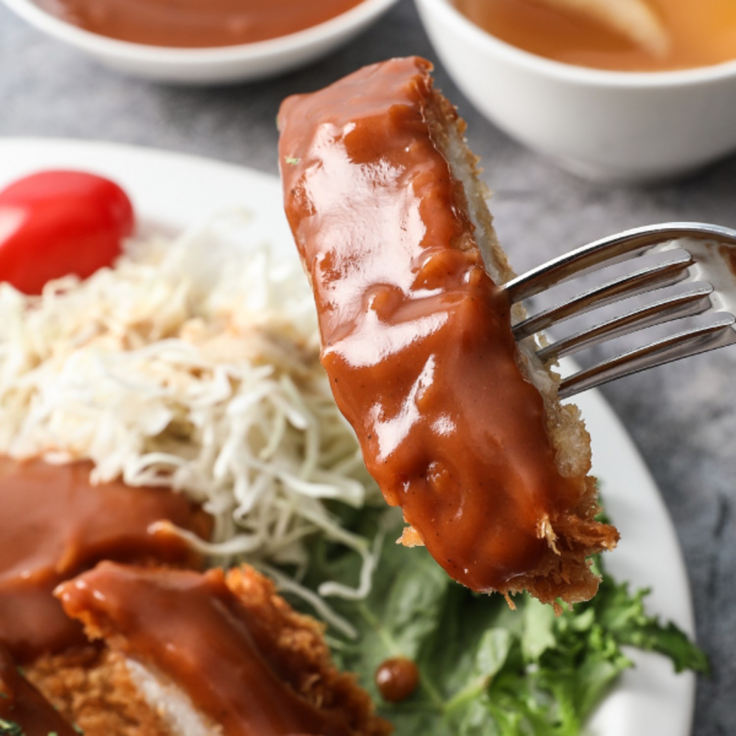 부드럽고 깊은 맛의 경양식돈까스소스