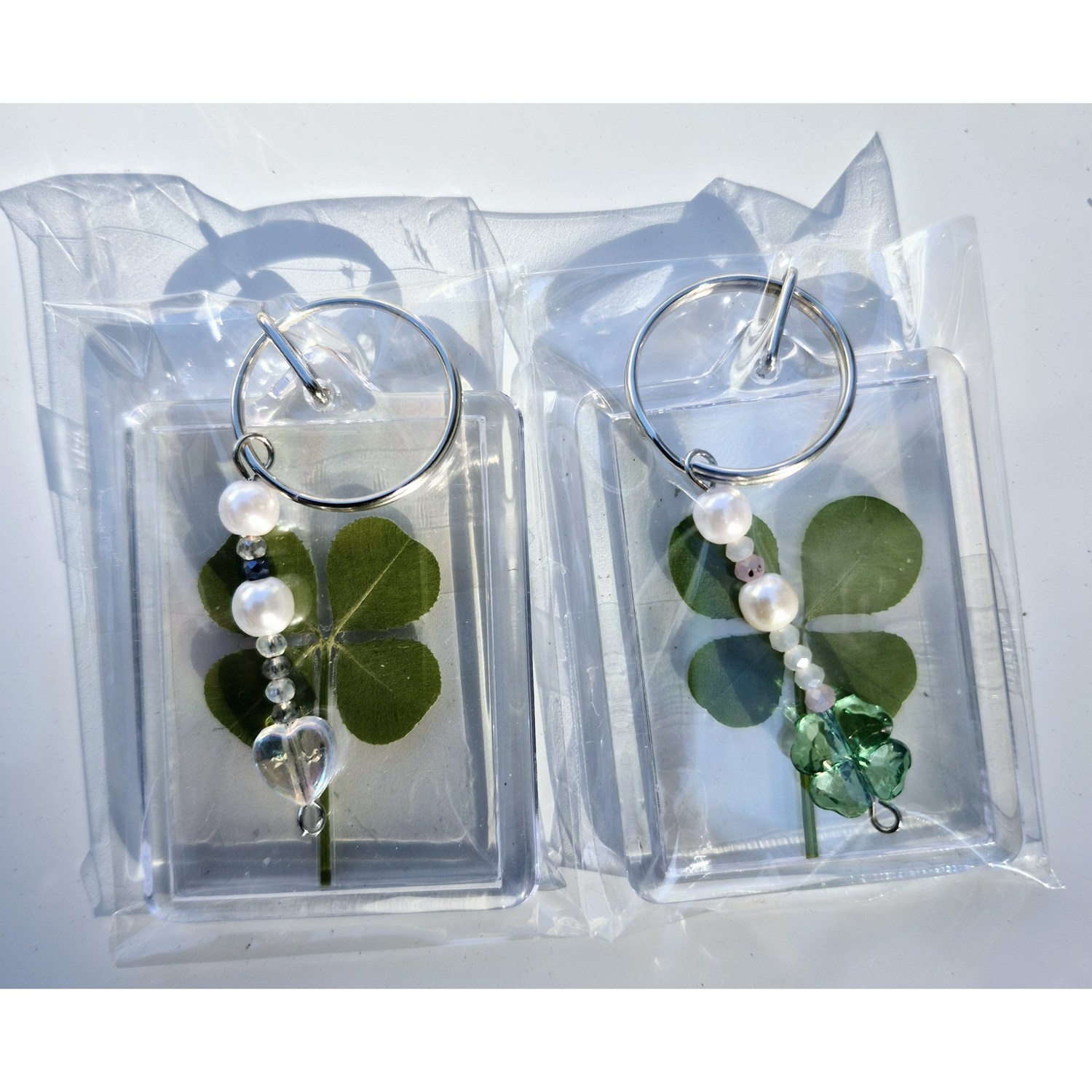 y2k 스타일의 네잎클로버 행운 부적 키링