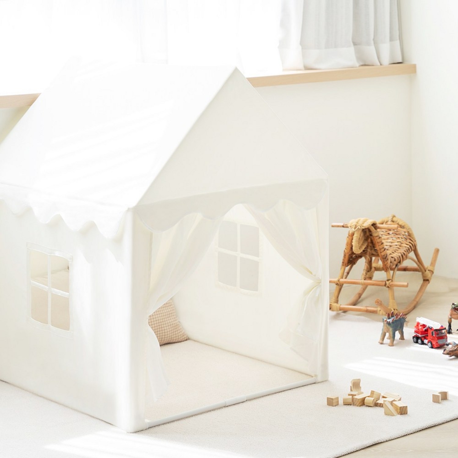 안전하고 재미있는 아기의 놀이 공간: 일루와 아기 항균 텐트