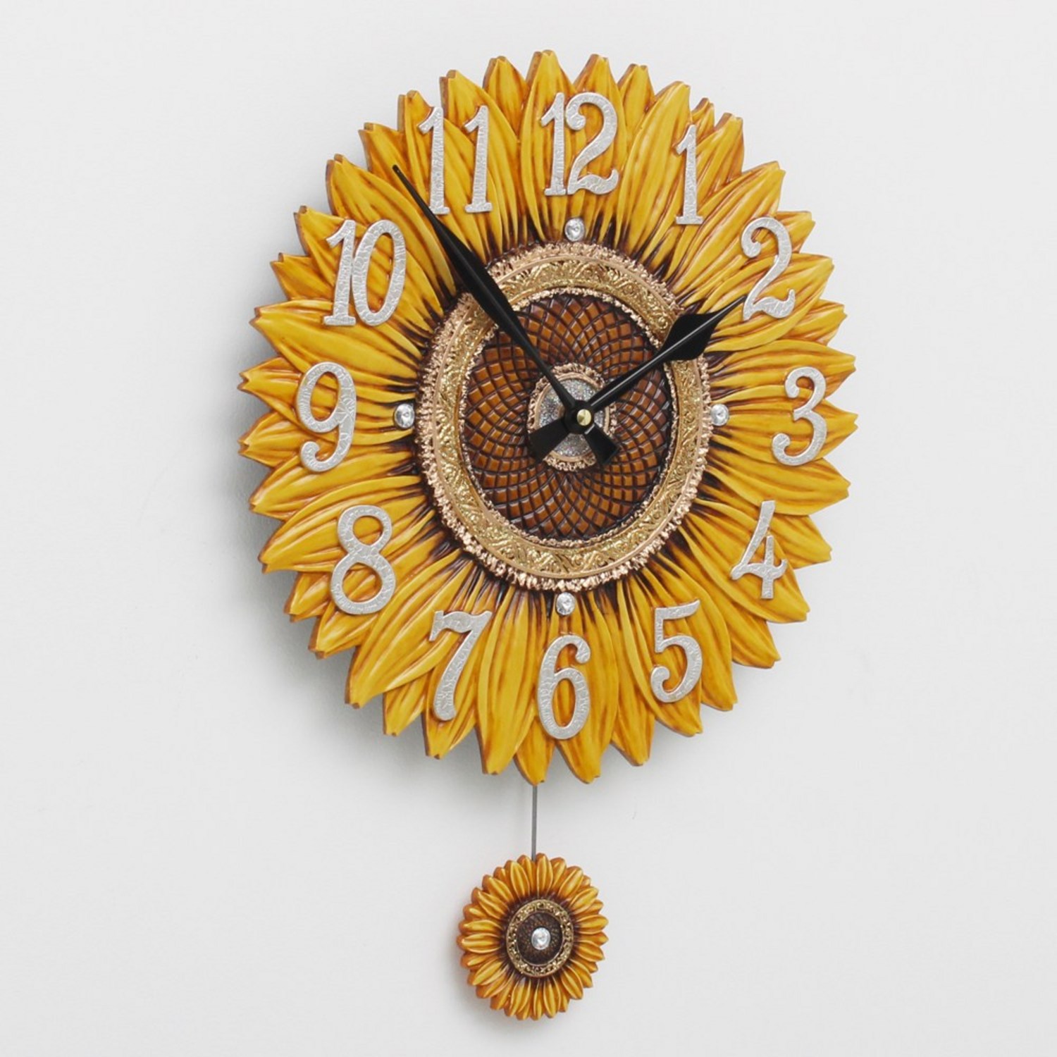 세련된 디자인과 실용성을 모두 갖춘 국산 엔틱 벽시계