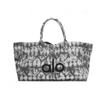 알로 요가 타이 다이 쇼퍼 토트백 Alo Yoga Tie-Dye Shopper