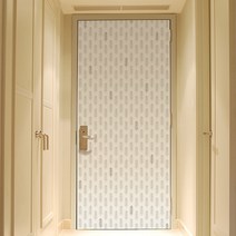 원세븐나인 현관문 시트지, 파인트리