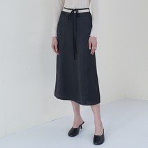 누브 String Satin Skirt