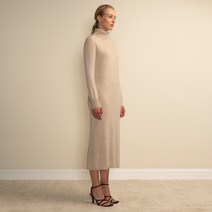 퓨어캐시미어뉴욕 Turtleneck Maxi Dress