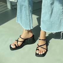 벨레페 여성용 모어비 스퀘어 쪼리 스트랩 샌들 웨지힐 5.5cm