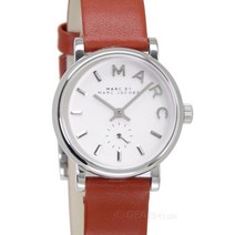 [해외]명품마크제이콥스시계70015050 Marc by Marc Jacobs Baker Womens Casual Watch White Dial Brown Leather Band