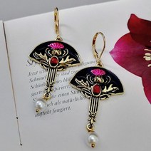 혼주 진주 귀걸이 왕진주 한복 보헤미아 엉겅퀴 꽃 드롭 여성 민족 블랙 에나멜 팬 모양의 붉은 돌 문 쥬얼리