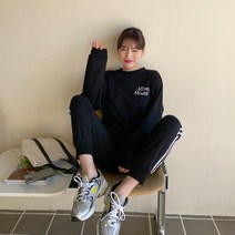 [리엘라](디즈니정품)세이펀 미키 배색라인 밴딩조거팬츠 세트 여성트레이닝세트 조거팬츠세트 꾸안꾸 마실룩 원마일웨어 홈웨어 트레이닝복 상하의세트 봄트레이닝복 츄리닝 편안한 캐주얼룩