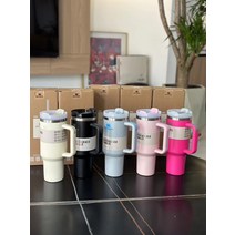 스탠리 록키마운틴 스탠리퀜처 손잡이 텀블러, 블랙