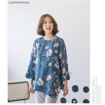 이헌영패션 70%빅세일!! 여성 여름 시원한~인견 플라워 블라우스 라운드변형넥 8부소매 소매리본묶음 A라인 밑단 언발란스사선 멋내기 뒷지퍼 민트 66 77 88 99 빅사이즈