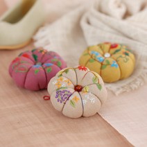 고운빛 바늘꽂이 (핑크계열)-백일 돌 촬영소품 스튜디오촬영소품 베이비스튜디오 백설기 백설기모형 셀프 돌상 돌잔치 소품 전통상차림, 핑크, 1개