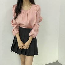 스탠드원 / 윈터 새틴 셔링 랩 블라우스