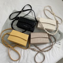 어블루문 파이톤 스퀘어 트렌디 숄더 겸 크로스백