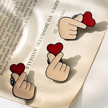 서후네 러블리 귀여운 손하트 브로치 포인트 옷핀 뱃지