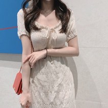 [랜덤플레이]슬림핏 셔링 스트랩 주름 미니 원피스