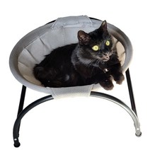 Pet Approved Products 높은 고양이 침대 개 침대 실내 또는 실외에서 세탁 가능한 애완 동물을 겨울에는 따뜻하고 여름에는 시원하게 유지합니다. 금속 다리 부드러운