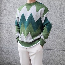 일이오 남자 오버 아가일 라운드 니트