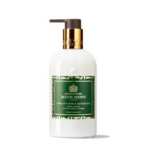 몰튼 브라운 바디로션 300ml Molton Brown Jubilant Pine and Patchouli Body Lotion, 1팩