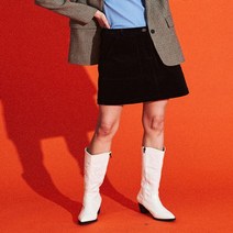 헤지스 블랙 코듀로이 면혼방 미니스커트 HSSK1D017BK