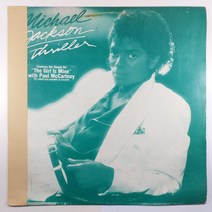 (중고LP)(빈티지 인테리어용 디피용) MICHAEL JACKSON THRILLER/ 자켓 옆면 파손은 종이로 수선함/ 음반 상태 양호함/ 물세척