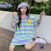 여름반팔원피스 웃는얼굴 자수 브이넥티셔츠 여성 디자인감각 보이핏 볼륨 와이드 루즈핏 슬림핏 캐쥬얼 줄무늬 4851533683
