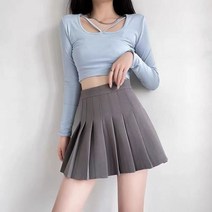회색 주름 치마 여성 치마
