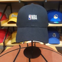 NBA 남여공용 데일리로 쓰기 좋은 P.E에디션 깔끔한 로고 자수 블랙 캡 모자
