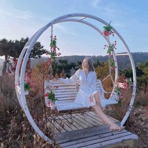 야외벤치 카페 웨이팅 포토존 조경 그네 공원 경치, 달 최대높이 2.5미터